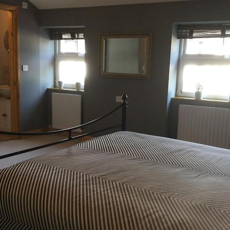6 Beili Priory Apartman Abergavenny Kültér fotó