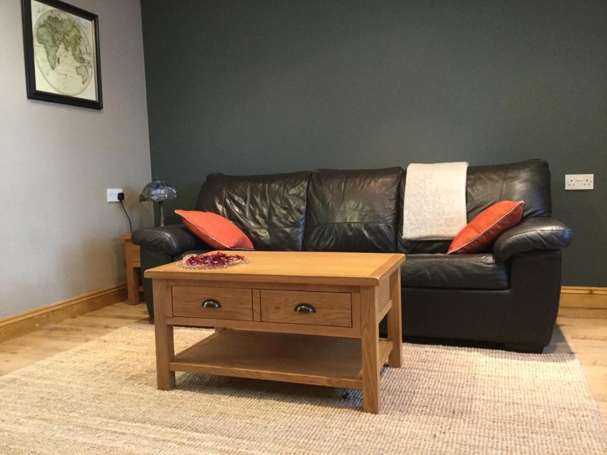 6 Beili Priory Apartman Abergavenny Kültér fotó