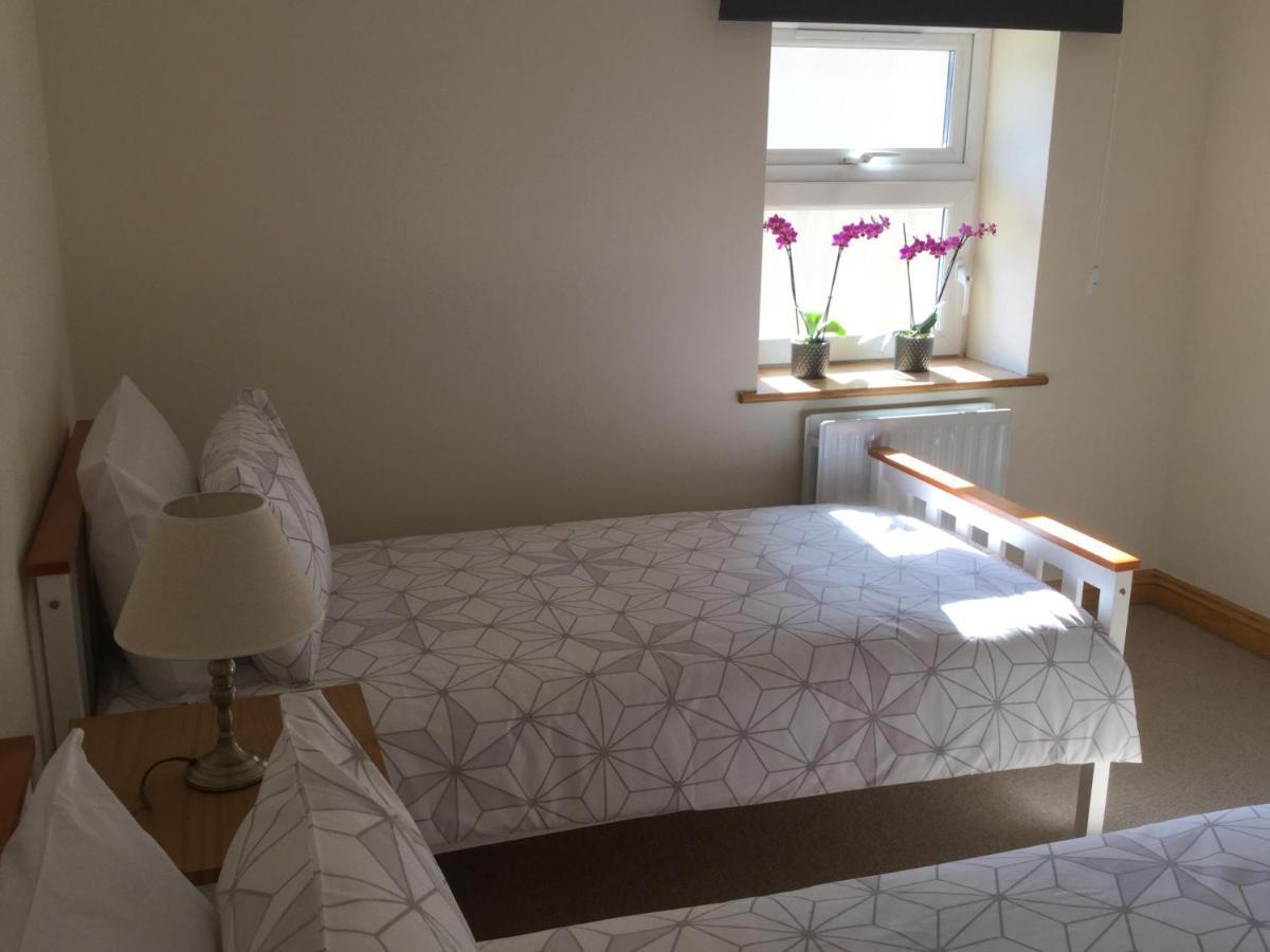 6 Beili Priory Apartman Abergavenny Kültér fotó