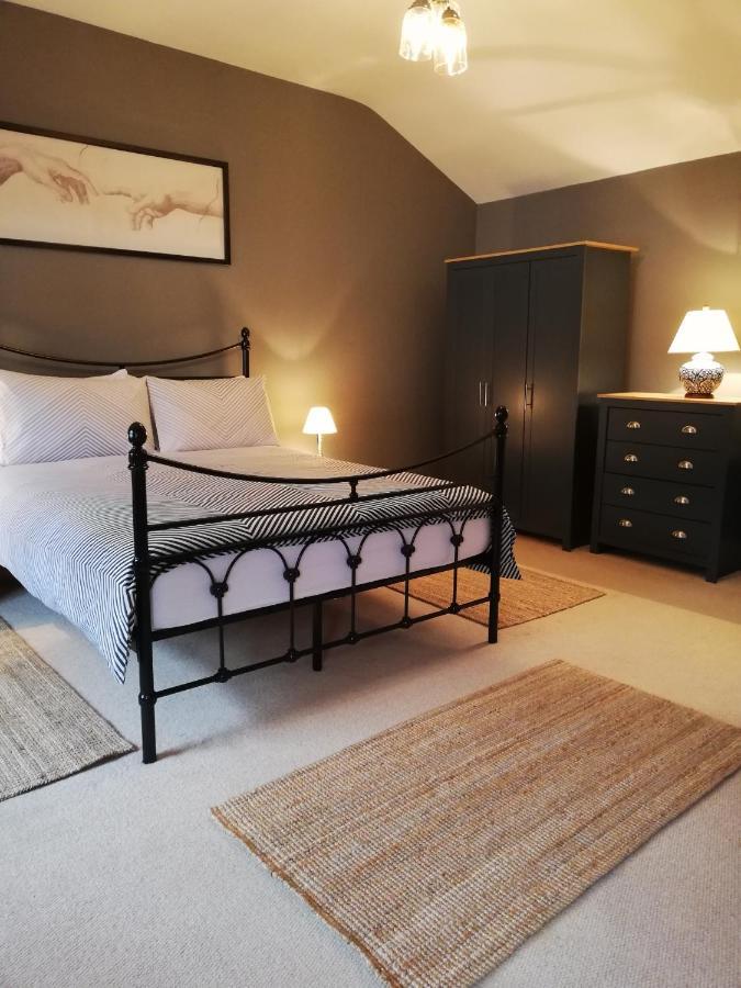 6 Beili Priory Apartman Abergavenny Kültér fotó